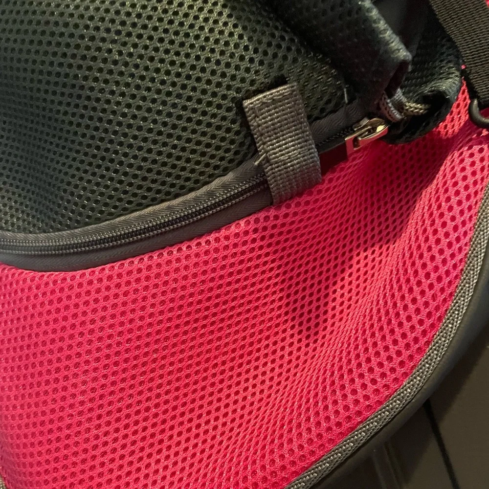 Dog/Puppy carrier in hot pink and black